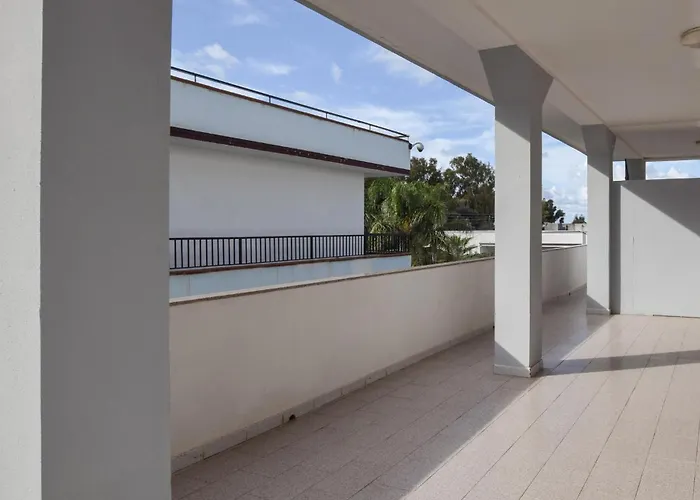 Awesome In With Swimming Pool *