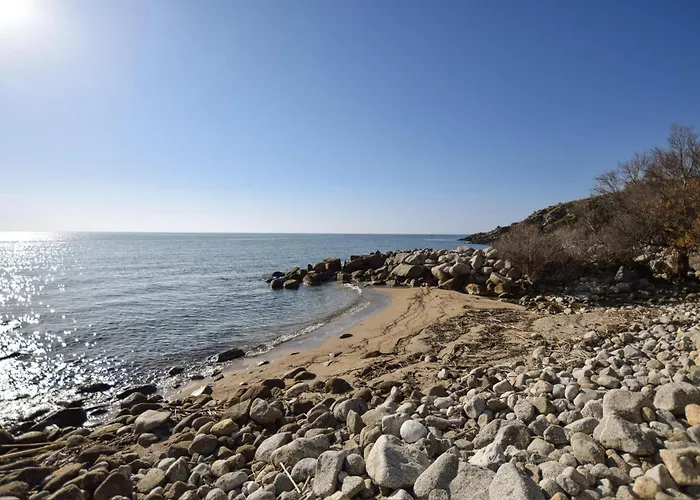 Awesome In With Swimming Pool *